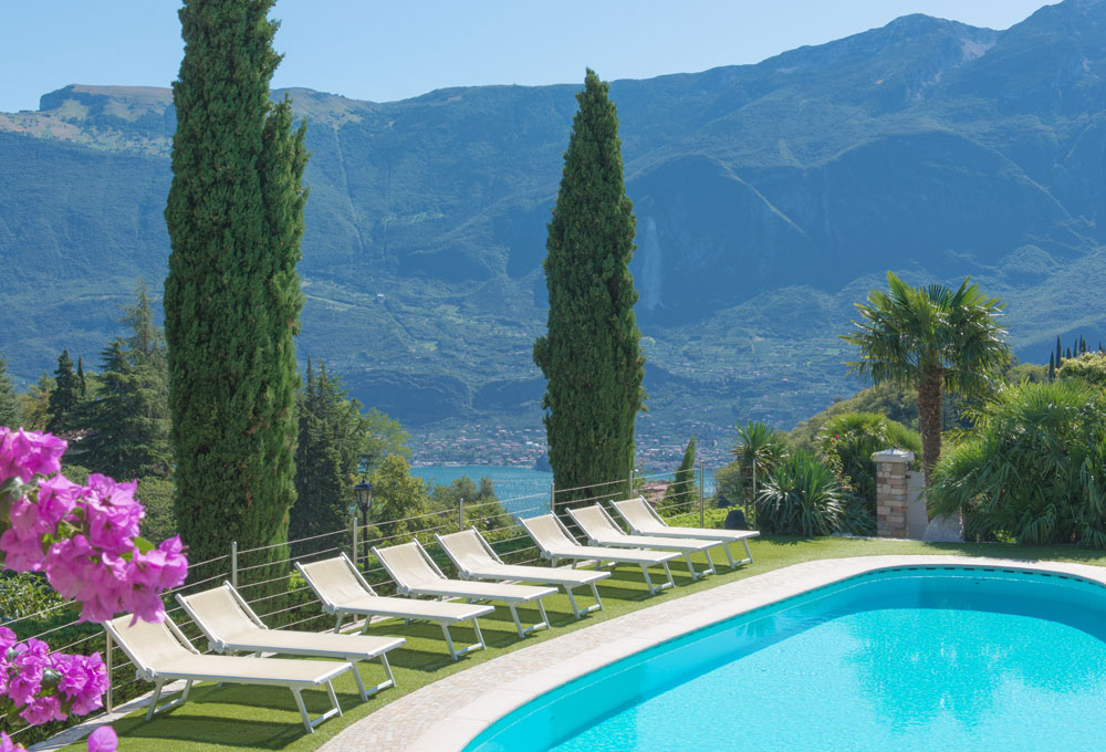 Residence Terry | Holiday Apartments in Tremosine sul Garda - 100% RELAX